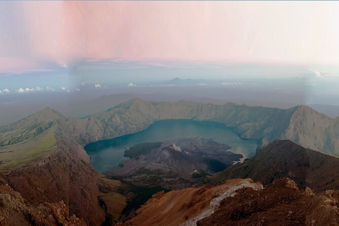 3 Days Tour in Mount Rinjani Summit with Lake Hiking - Meeting Up in Lombok: 4 am Pickup, QR Trek Pass, and What to Expect
