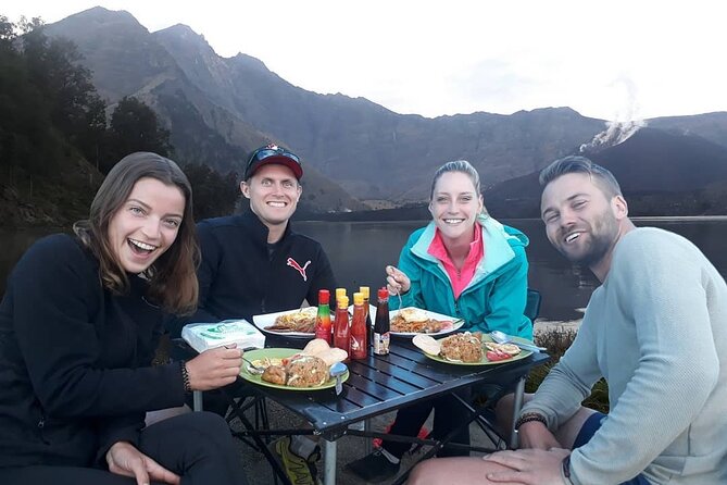 3D/2N Rinjani trekking summit,lake and hot springs. - Pace, fitness, and packing for this exact itinerary