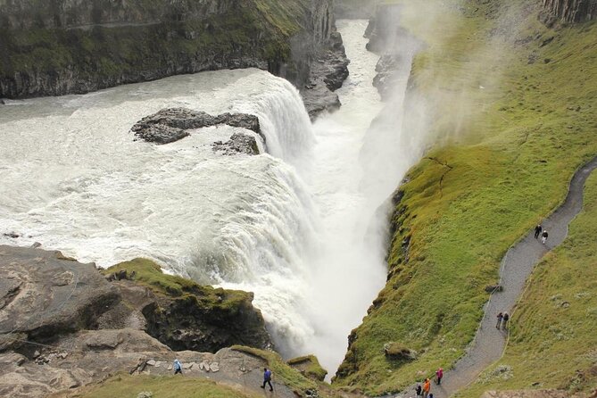 4-Day Iceland: Golden Circle, South Coast, Volcano Hike & Northern Lights - Key things that make this 4-day winter combo special