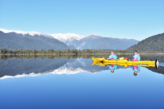 4-hour Lake Mapourika Kayak and Hike adventure, with Okarito Kiwi Sanctuary - Step One: Kayak Setup and First-Paddle Confidence