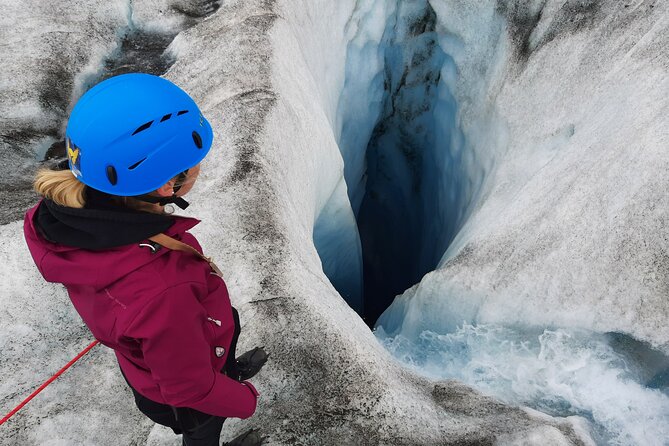 Adventurous Vatnajökull Glacier Exploration - Full Day Hike - Small group hiking: why max 4 travelers matters on ice