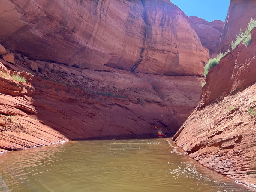 Antelope Canyon Lake Powell: Guided Kayaking & Hike Tour - Paddling on Lake Powell: Where Wind Turns Into the Real Test