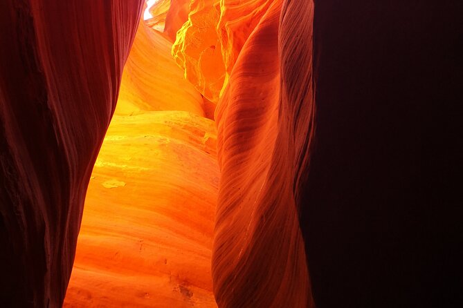 Antelope Canyon X Hiking Tour (with Option Upgrade to Photo Tour) - Standard tour vs. Photo Tour upgrade: when tripod time matters