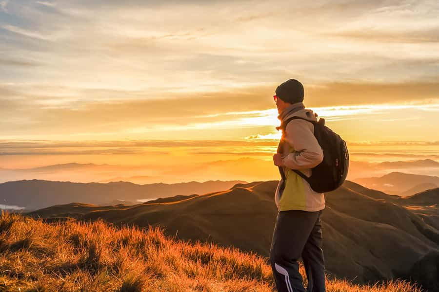 Bali: Mount Batur Sunrise Guided Hike and Natural Hot Spring - Sunrise on the volcano: photos, steam spots, and that top-break feeling