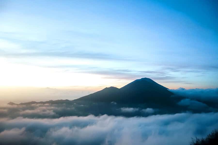 Bali: Mount Batur Sunrise Guided Hike and Natural Hot Spring - Coffee plantation stop in Temen: the calmer cultural chapter