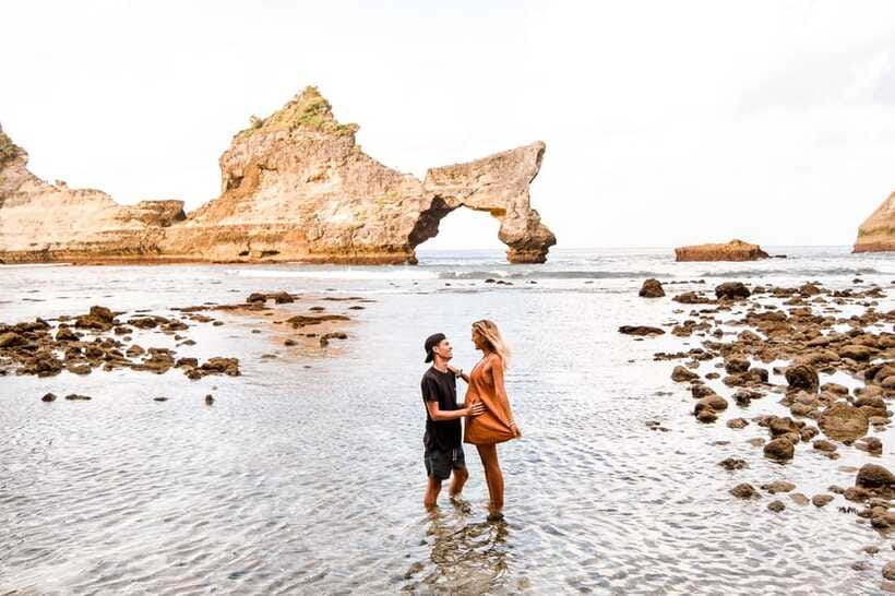 Bali/Nusa Penida: Island Beach Highlights Swim & Hike Tour - Atuh Beach coastline hike: rock formations, clear water, and downtime
