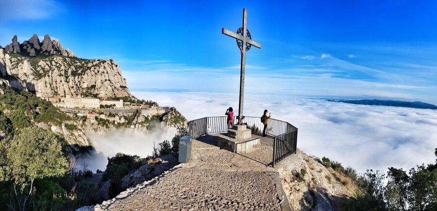 Barcelona: Montserrat Hiking Experience and Monastery Visit - Practical tips so your day feels smooth