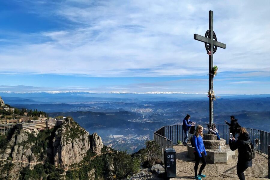 Barcelona: Montserrat Monastery & Hiking Off the Beaten Path - What You’ll See Along the Way (Beyond the Viewpoints)