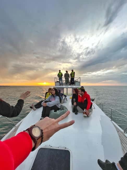 Batumi & Mtirala N.P. hike group tour from Kutaisi - Drama Theatre, Neptune, and the Sea Boat Ride