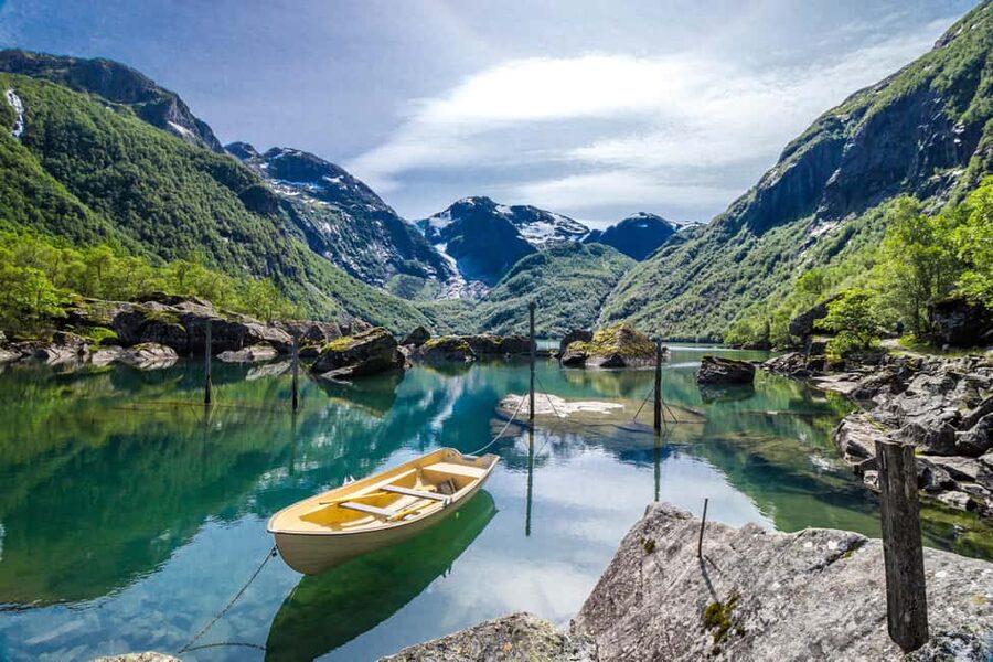 Bergen: Easy Hike to Bondhus Glacier Lake & Rosendal Visit - Rosendal lunch break: warm, local, and perfectly placed