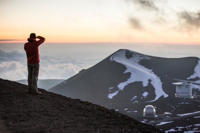 Big Island: Mauna Kea Summit and Stars Small-Group Adventure Tour - Sunset above the clouds: the view everyone talks about