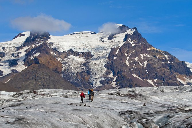 Blue Ice Discovery – Guided Glacier Hike from Skaftafell - Falljökull from Skaftafell: why this glacier hike feels special