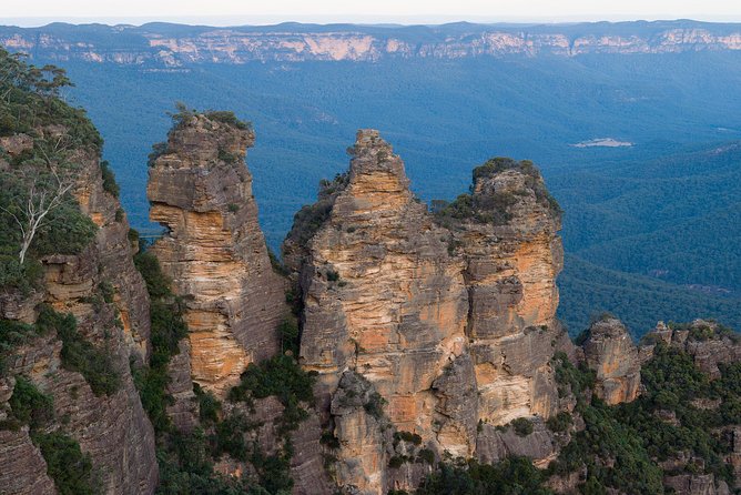 Blue Mountains Wildlife Full-Day Sights and Hiking from Sydney - What You Actually Get Included: Picnic, Water, and the Wine Moment