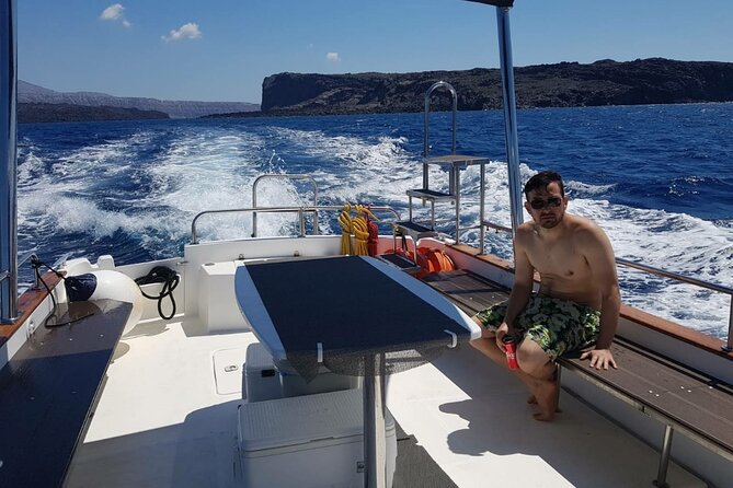 Caldera Private Cruise & Volcano Hike - Choosing the Right Duration: 2, 3, or 4 Hours