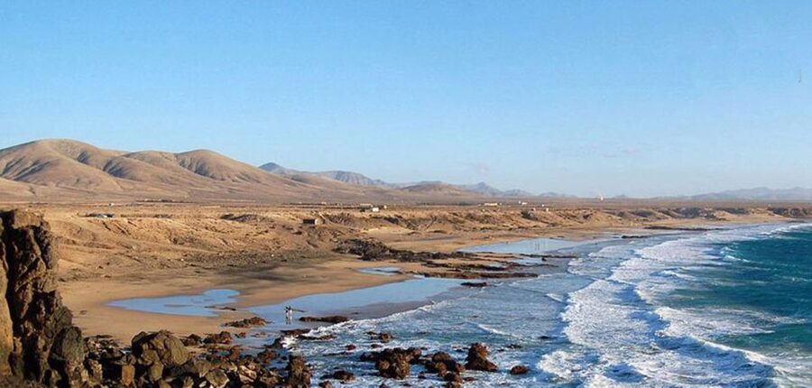 Caleta de Fuste/Corralejo: Guided E-Bike Tour & Crater Hike - Playa El Mejillón and the north-coast return: beaches as your final reward