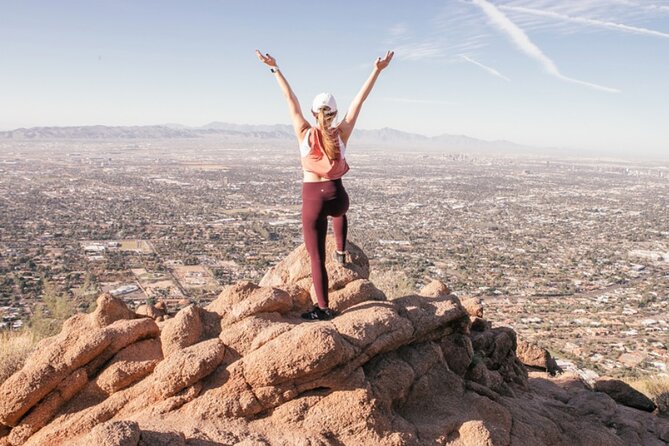 Camelback E-Bike & Hike Tour - 2.5 Hours - Greenbelt Bike Path to the Golf Club: Easy Riding with Great Views