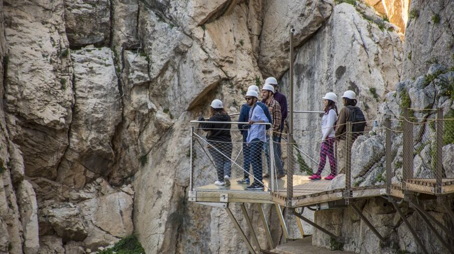 Caminito del Rey: Guided Hiking Tour with Entrance Tickets - After the walkway: return to parking, bus timing, and signage headaches