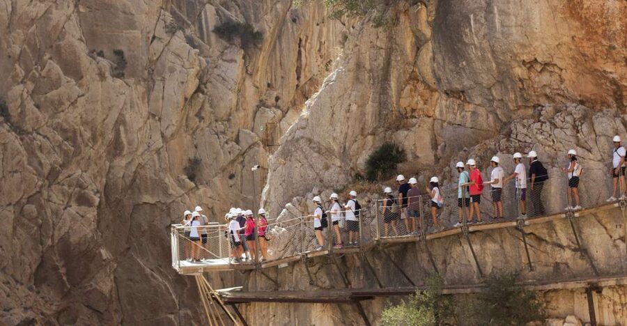Caminito del Rey: Trekking Tour with Hiking Guide - Key things you’ll notice right away