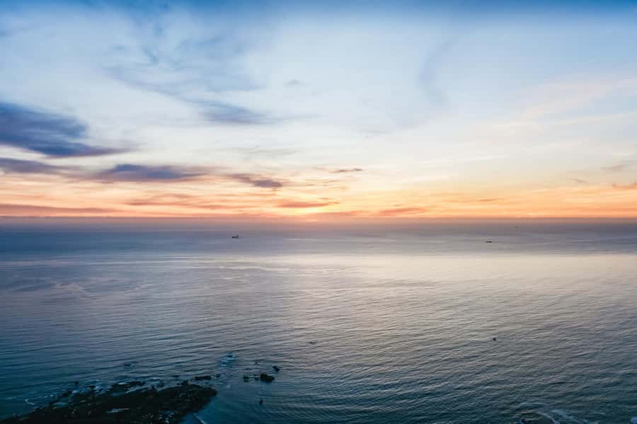 Cape Town: Guided Lion's Head Hike at Sunrise or Sunset - What you climb on: paths, rock scrambles, and the chain-and-ladder sections