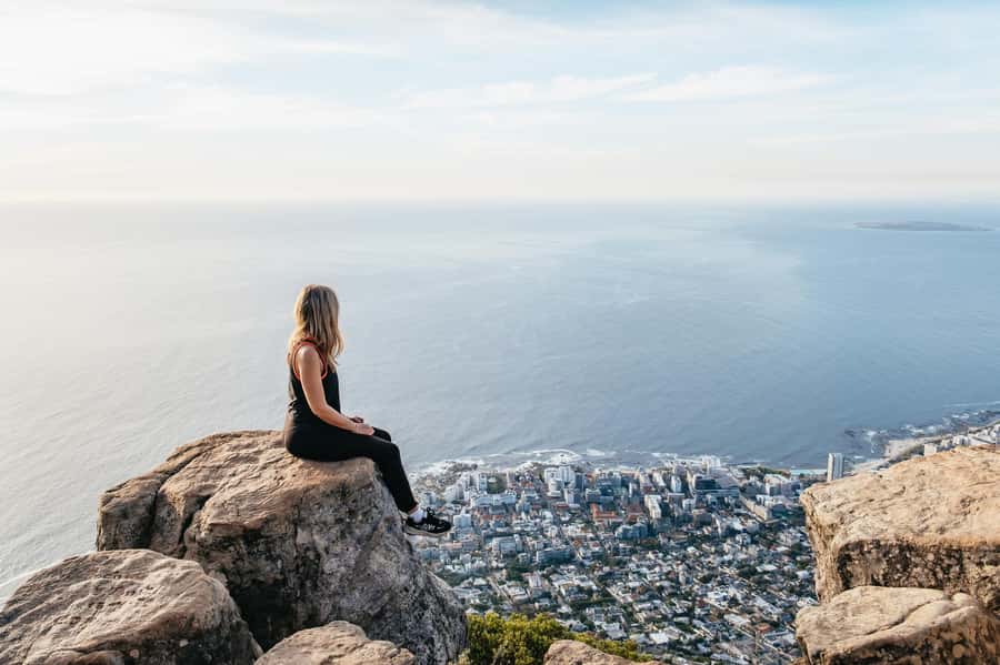 Cape Town: Guided Lion's Head Hike at Sunrise or Sunset - Ridge route vs. shorter steeper option: pick the day you want