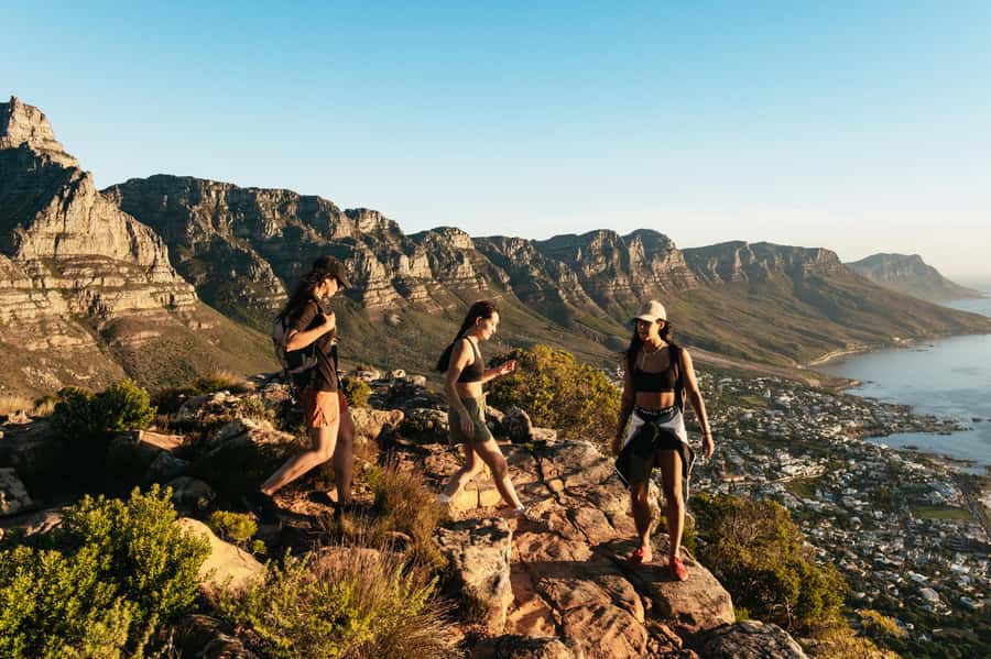 Cape Town: Lion's Head Guided Hike at Sunset - The photo stop that actually makes sense: Table Mountain in evening light