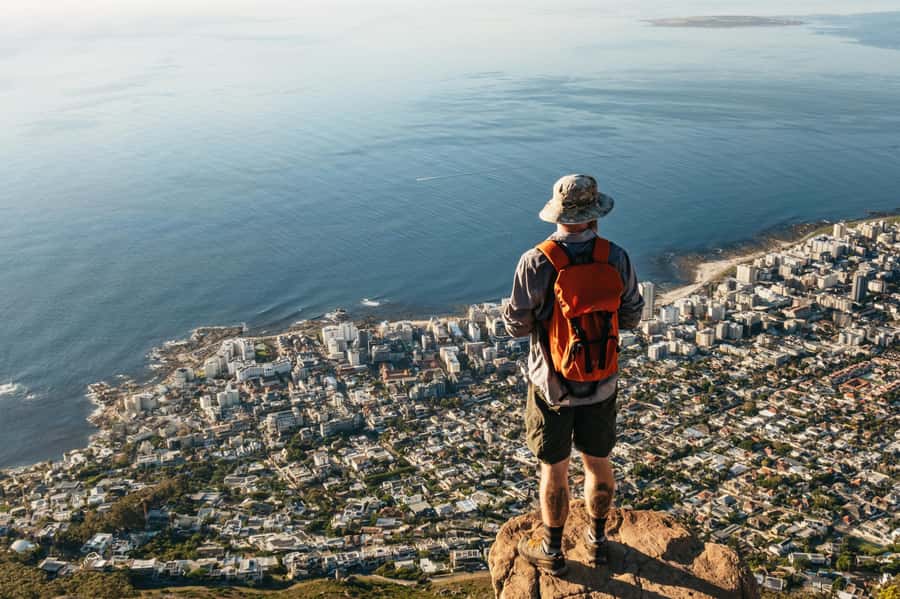 Cape Town: Lion's Head Guided Hike at Sunset - Getting moving: the trail, the safety briefing, and what your guide watches for