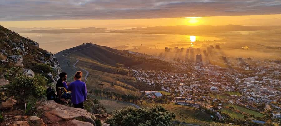 Cape Town: Lion's Head Sunrise or Sunset Guided Hike - Nature and local stories: what you’ll learn on the trail