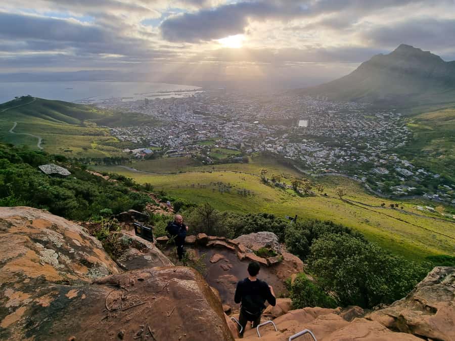 Cape Town: Lion's Head Sunrise or Sunset Guided Hike - Safety briefing and head torches: how this hike stays fun