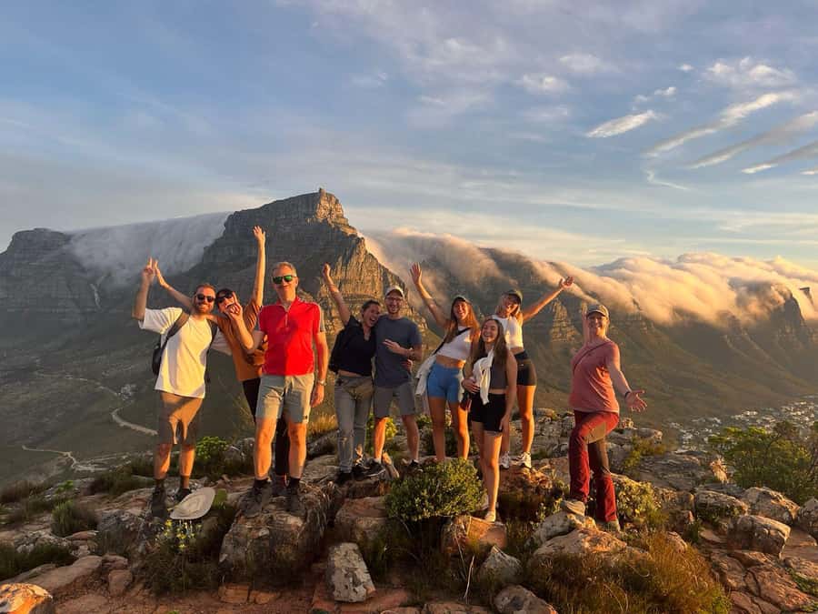 Cape Town: Lion's Head Sunrise or Sunset Guided Hike - What’s included (and what you should plan to buy or bring)