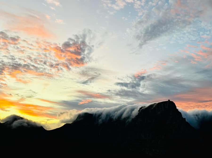Cape Town: Lion's Head Sunrise or Sunset Hike - Lion’s Head Sunrise or Sunset: Why This Hike Hits Different in Cape Town