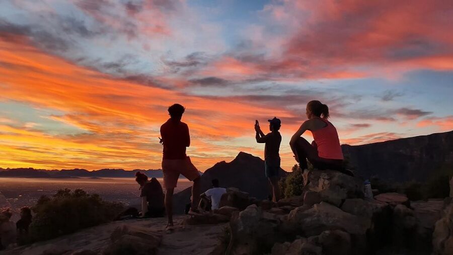Cape Town: Lion's Head Sunrise or Sunset Hike - Summit Views You’ll Actually Remember: Camp’s Bay, Atlantic Ocean, Table Mountain, Twelve Apostles