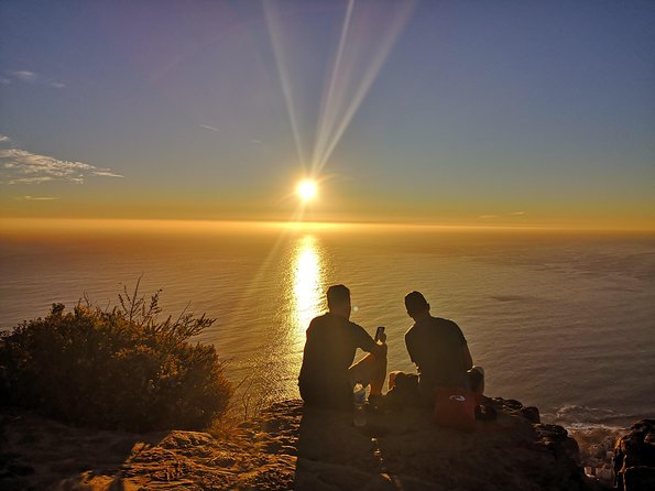Cape Town: Lion's Head Sunset Hike - Descent back to Signal Hill and how to plan the rest of your evening