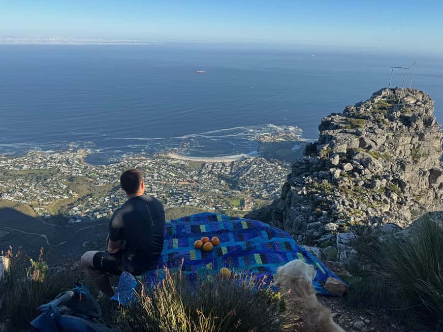 Cape Town: Table Mountain Hike with an Experienced Guide - The rhythm of the hike: briefing, photo stops, pacing, and water breaks