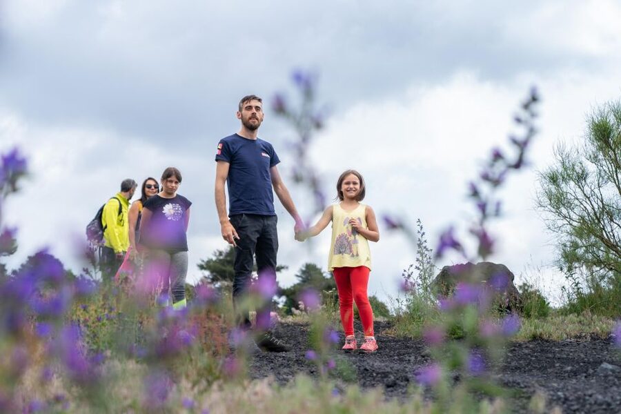Catania: Etna Nature Tour with Hiking, Cave Visit, & Tasting - Trekking choice vs the cable car and jeep bus up to higher altitudes