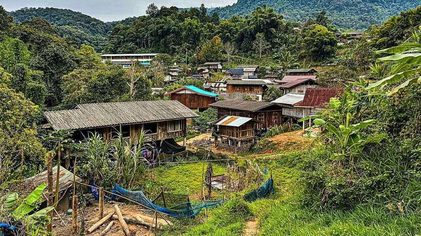 Chiang Mai:Doi Inthanon National Park & Hike at Kew Mae Pan - Doi Inthanon summit and Royal Pagodas: the morning payoff