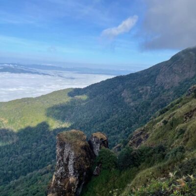 Chiang Mai: Doi Inthanon Park Day Trip with Kiw Mae Pan Hike - Thailand’s Highest Point at 2565m: Cold Air, Quick Photos, and Common Sense
