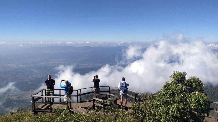 Chiang Mai: Doi Inthanon Park Day Trip with Kiw Mae Pan Hike - Transport and Timing: Comfort Levels Vary, So Plan for a Long Ride