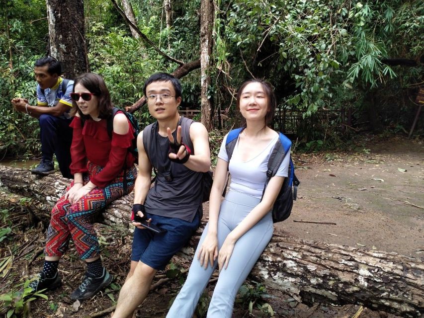 Chiang Mai: Suthep National Park Hiking & DH Mountain Biking - Wat Ban Khun Chang Khian: A Break With Snacks and a Change of Pace