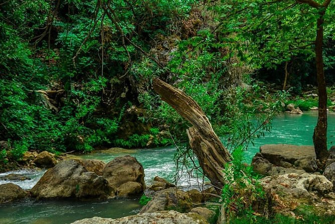 Chouwen Lake Hiking & Swimming - Swimming in Chilly Water: What to Pack and How to Enjoy It