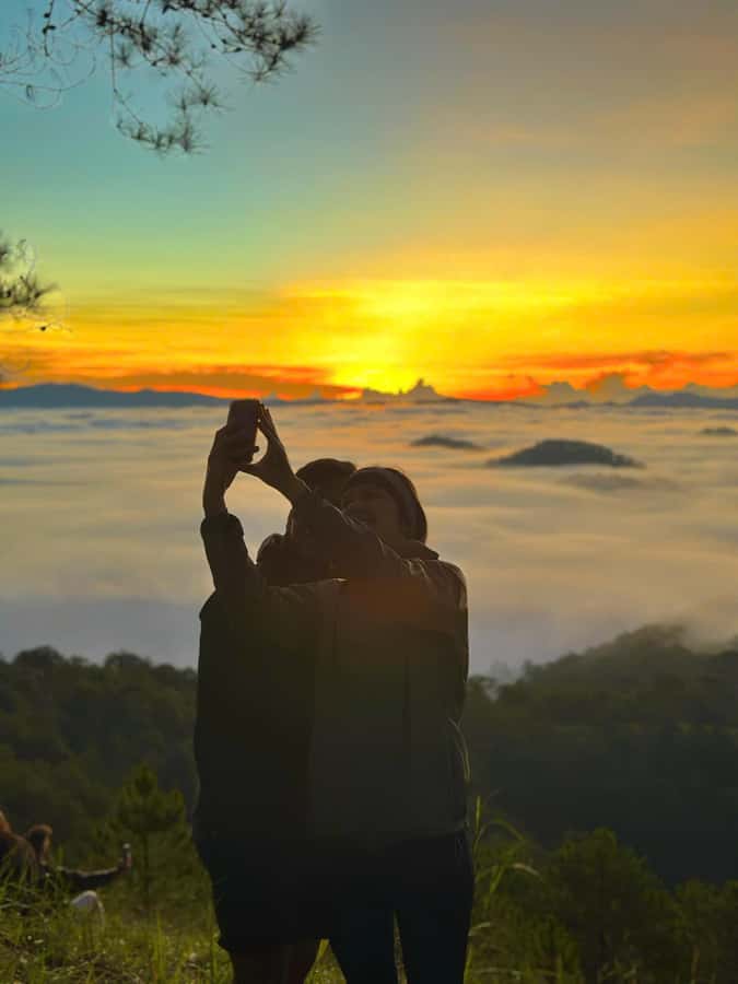 Dalat: Hiking the Mountain to observe the cloud and sunrise - Early Pickup and the 3:30–4:00 Start in Dalat