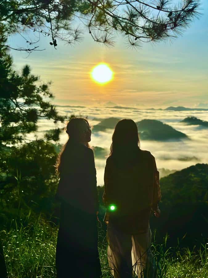 Dalat: Hiking the Mountain to observe the cloud and sunrise - Breakfast at the top: noodles, sausages, and hot coffee