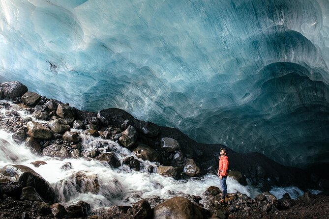 Demanding Glacier Hike and Ice Cave Half-Day Tour from Skaftafell - The 5.5-Hour Flow: Bus Ride, Then Glacier Time
