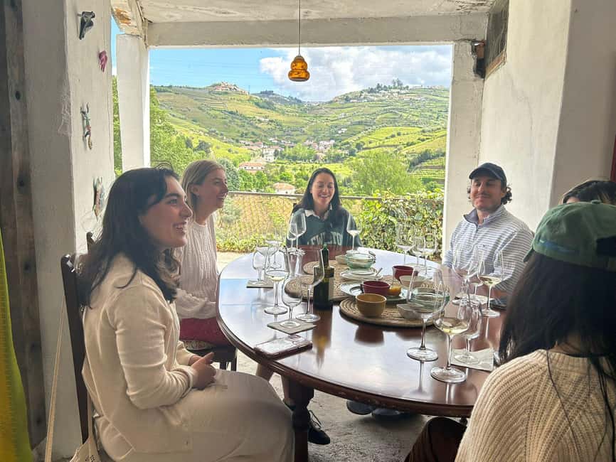 Douro valley: 10 km hike in the Valley - What to Pack for a Better Douro Valley Hike