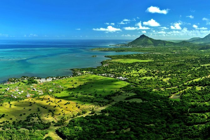 Ebony Forest Reserve Chamarel - Take a Hike Tour - Ebony Forest Reserve Chamarel: more than a quick nature stop