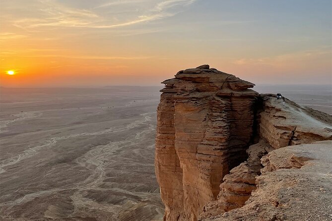 Edge Of The World Hike(Dinner under stars,village,bats cave,camp) - Stop 3: Bin Rasheed (Moideen) bat cave—optional, about 120 meters in