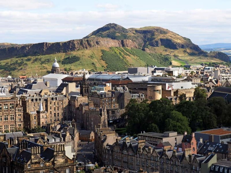 Edinburgh: Guided Hike to Arthur's Seat and Holyrood Park - Holyrood Park first: 650 acres that feel bigger than the map