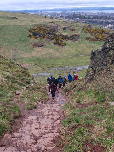 Edinburgh: Guided Hike to Arthur's Seat and Holyrood Park - Price and value: is $32 worth it?