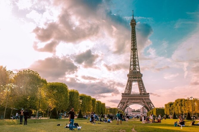 Eiffel Tower Access to 2nd Floor and Summit by Lift - Tips that make this smoother the moment you arrive