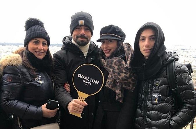 Eiffel Tower Access to Summit with Host - What the guide experience is like (and why it matters)