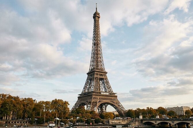 Eiffel Tower Climbing Tour with Optional Summit with Elevator - Climbing Up: The Eiffel Tower’s Level 1 and the Glass Floor Moment